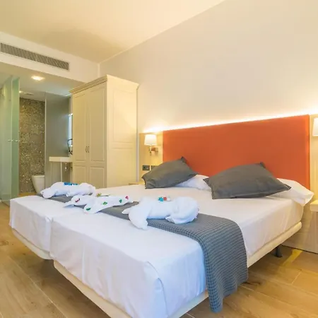 Central Maria 3*